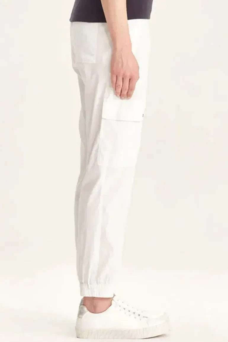 Verge Acrobat History Pant In White