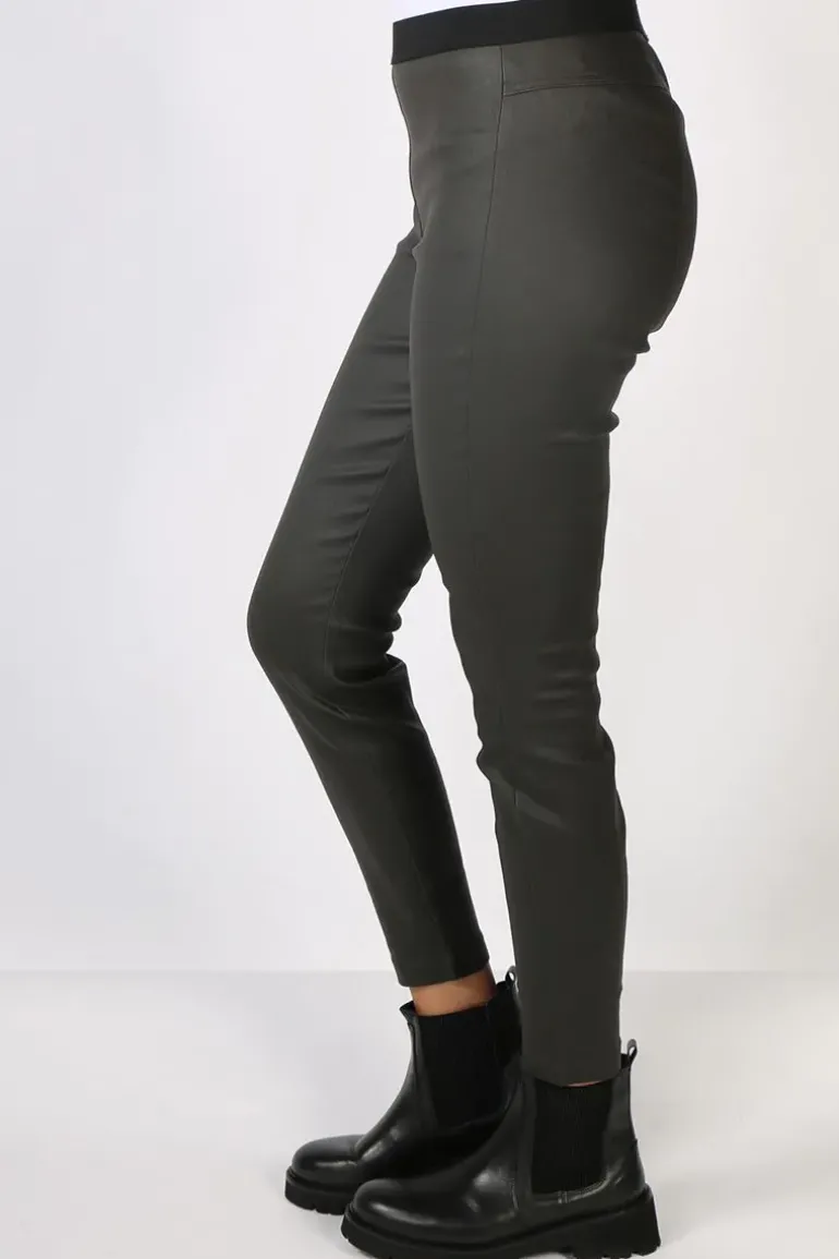 Waxed Stretch Perugia Pant By Lounge In Olive