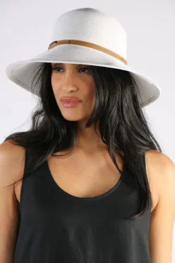 Wide Brim Hat By Cherry Red In White